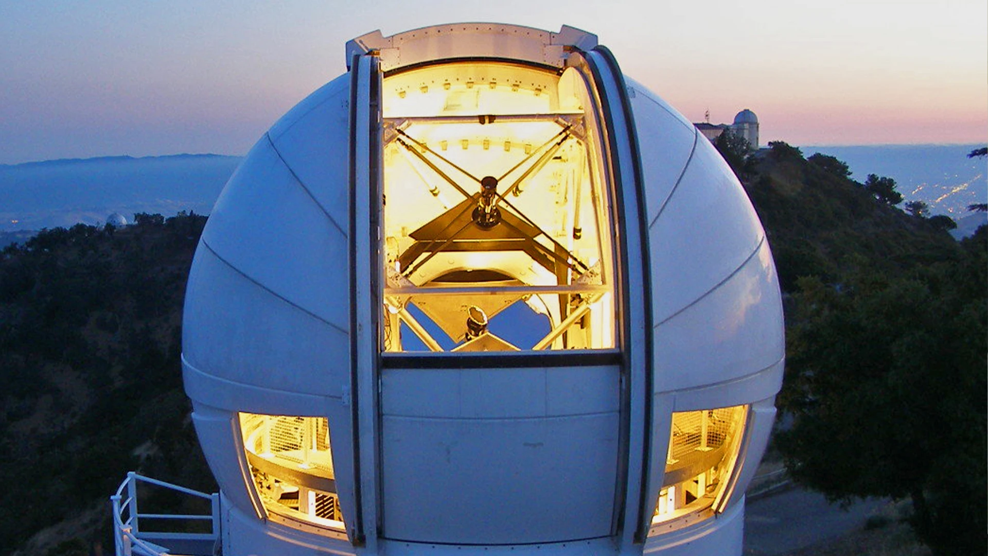Icestorm observatory at night with lights on